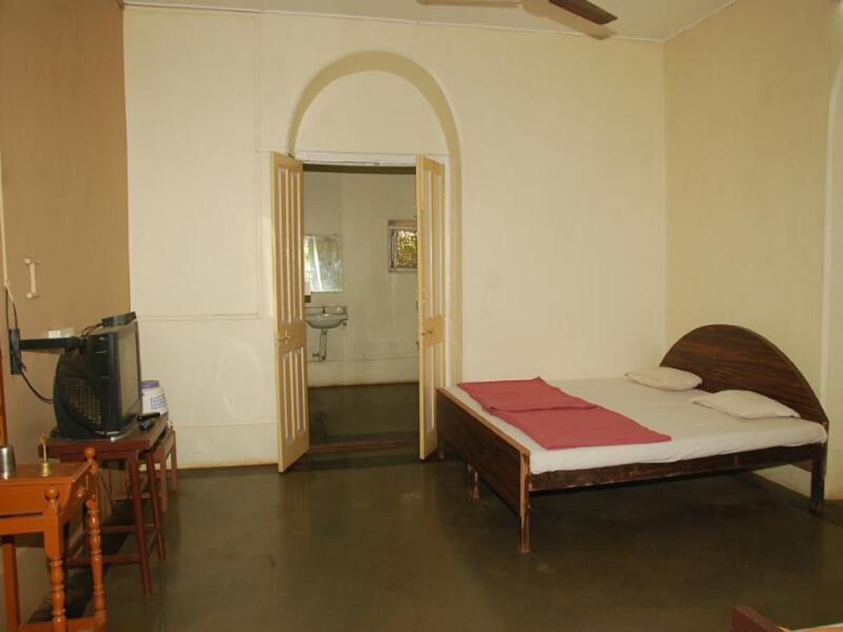 Cecil Hotel Matheran Eksteriør bilde