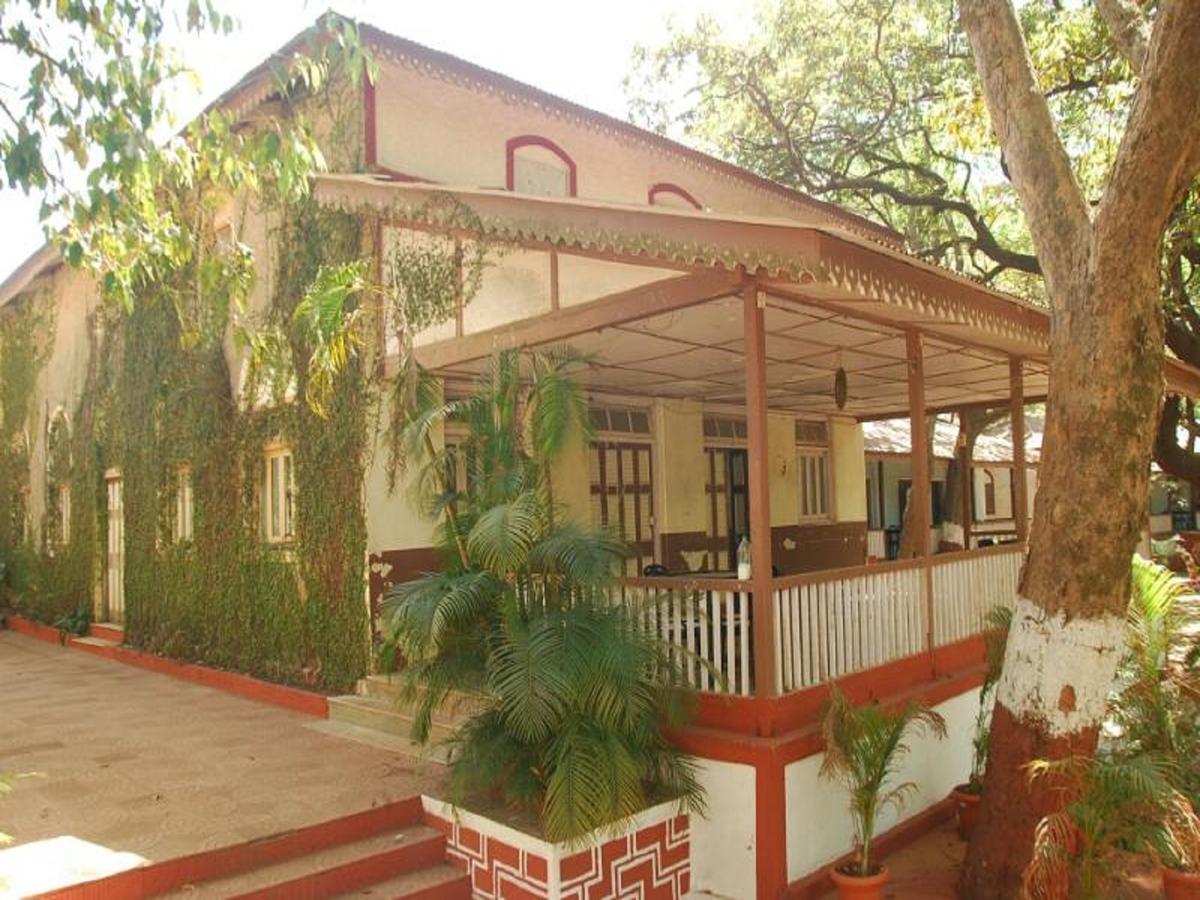 Cecil Hotel Matheran Eksteriør bilde