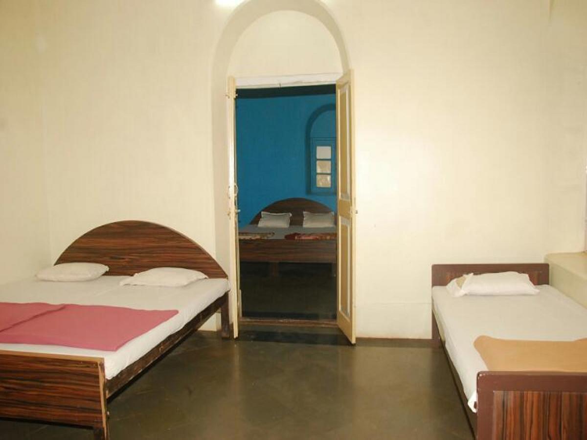 Cecil Hotel Matheran Eksteriør bilde